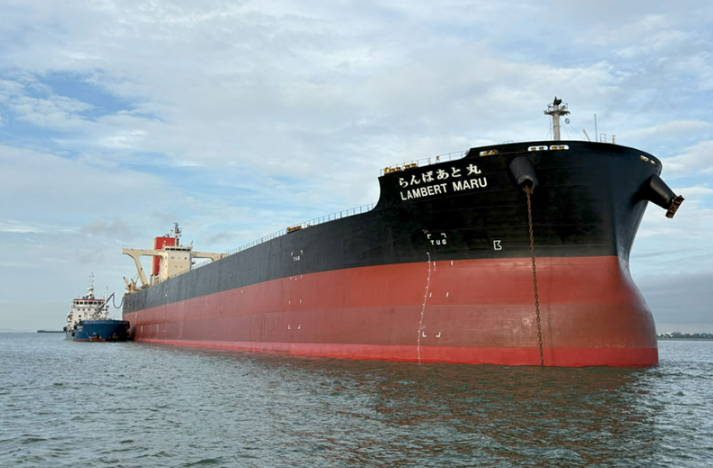 バイオ燃料供給を受けているLAMBERT MARU