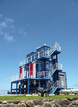 沖縄県海洋温度差発電実証試験設備(久米島町)