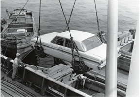 Cargo handling on a conventional cargo ship in the 1950s and 1960s